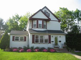 94 Taft Ln, Springfield, NJ 07081