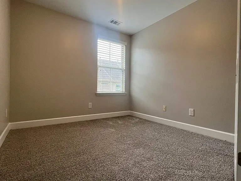5541 Prada Dr — Photo 20