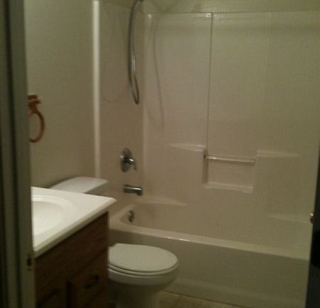 712 N Harrisburg St 021