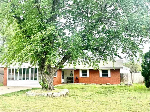 117 N Olympia St, Ponca City, OK 74601