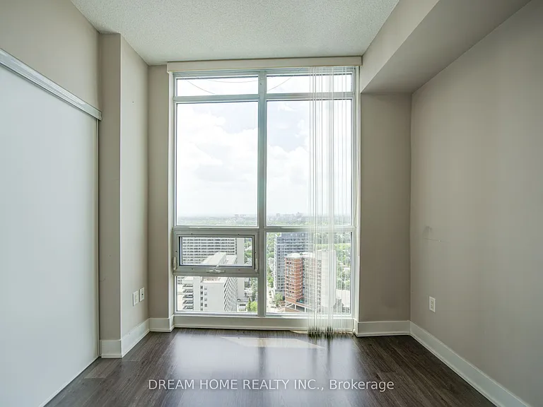 30 Roehampton Ave #2902 — Photo 25