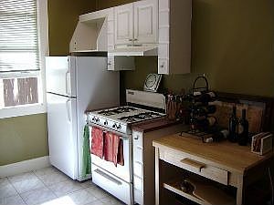 :: 1905 Laguna Street, #101