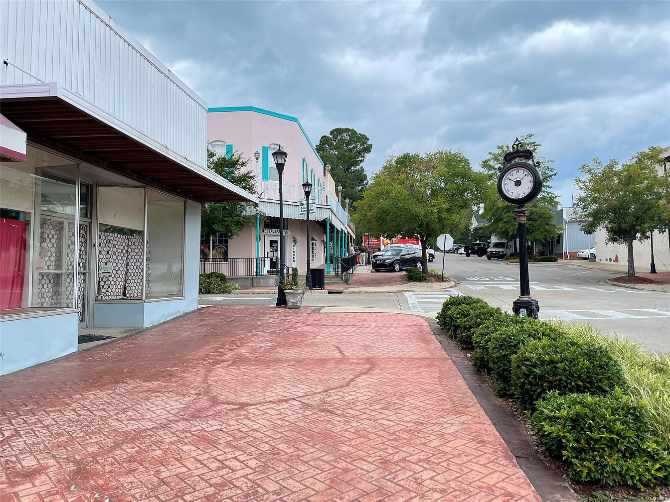c. 1920 MixedUse Property For Sale in Thomasville, AL. 75K Old