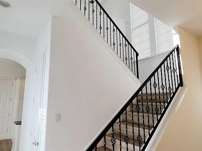 3907 Gaines Ct — Photo 12