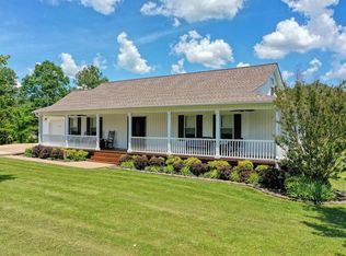 582 Ruby Dr, Holladay, TN 38341