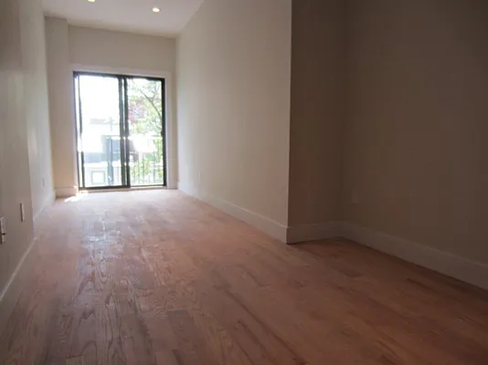Rented by Bohemia Realty Group | media 32