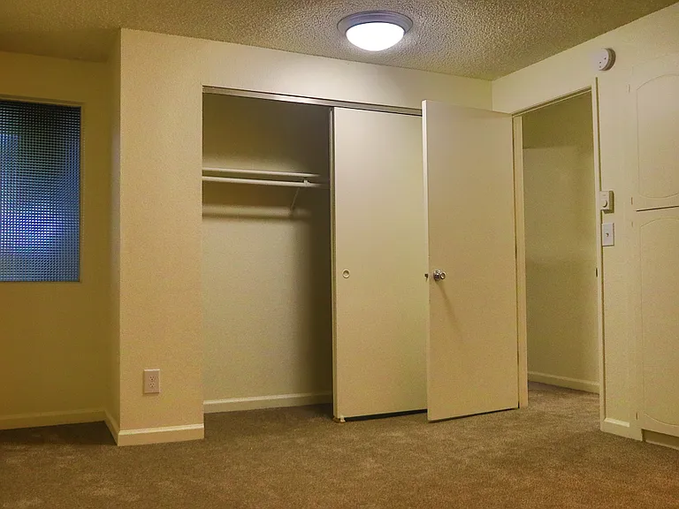 Harborwood West Apartments — Photo 37