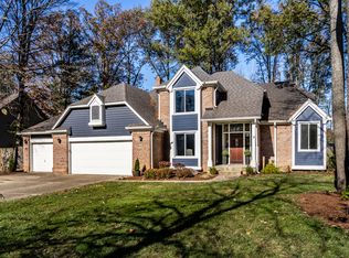 7040 W Carrie Dr, New Palestine, IN 46163