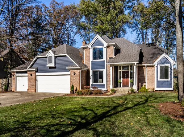 7040 W Carrie Dr, New Palestine, IN 46163