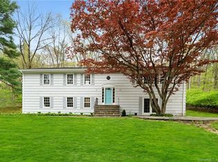 90 Hillbrook Rd, Wilton, CT 06897