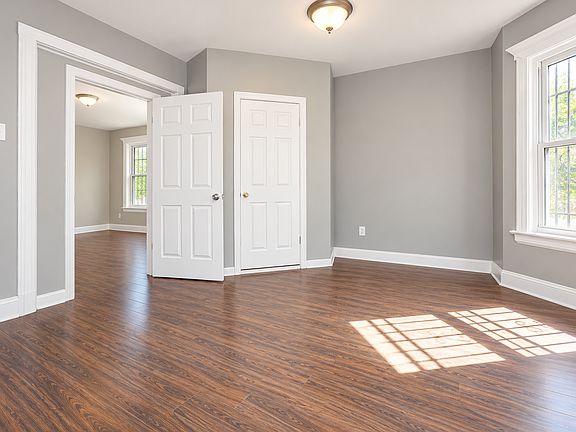 4th image of 274 S 11th St #2