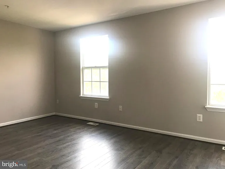 8805 Goose Landing Cir — Photo 9