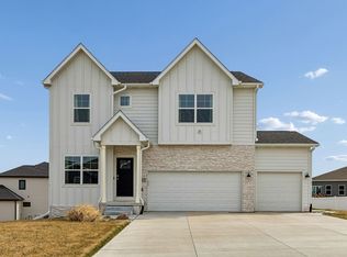 8811 S 65th St, Papillion, NE 68133