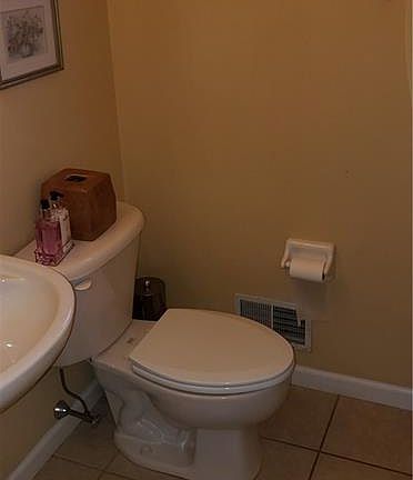 4th image of 22 Laila Ln