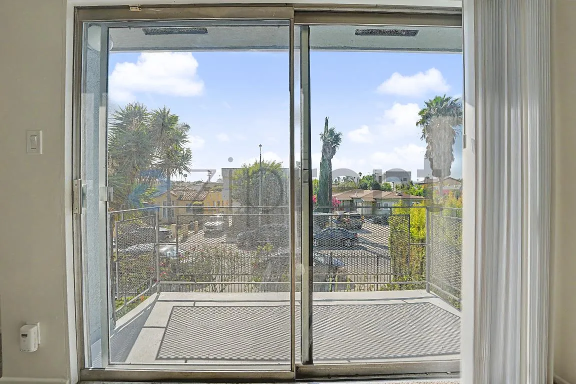 3 bed, $2,800 — Photo 3
