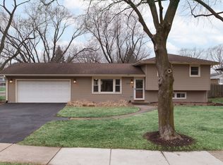 6170 Chase Ave, Downers Grove, IL 60516