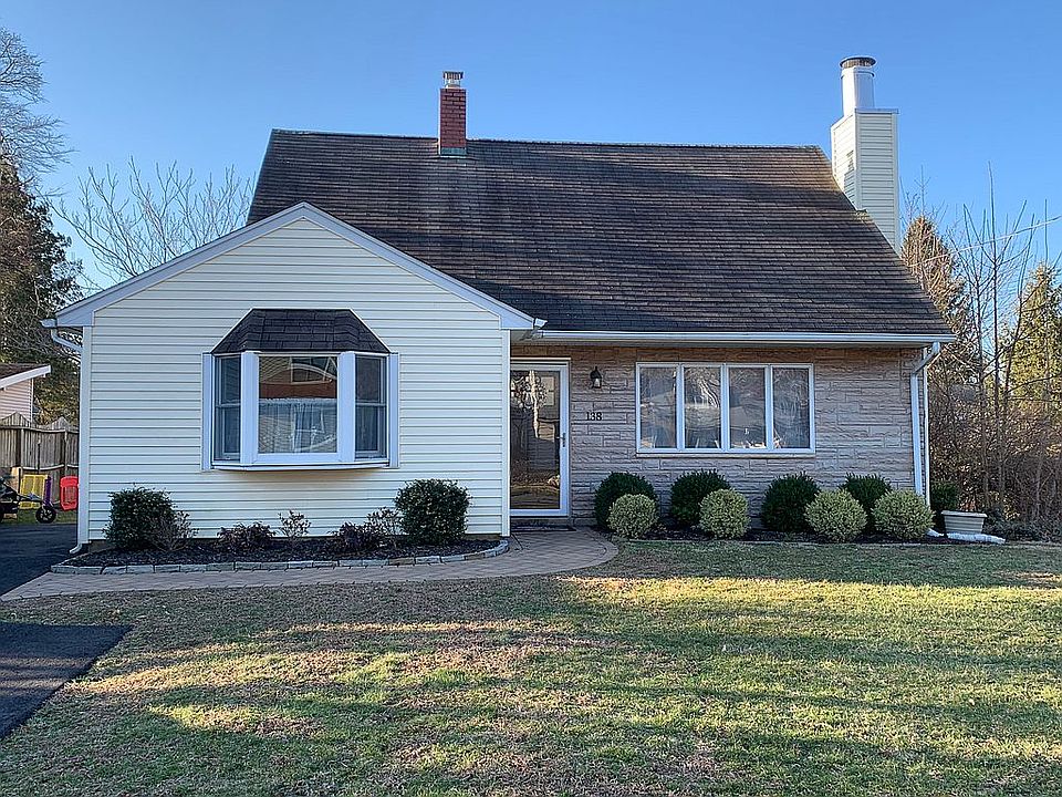 1st image of 138 Bogert Ave