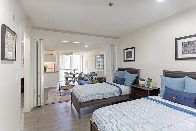 Westwood Executive House — Photo 28