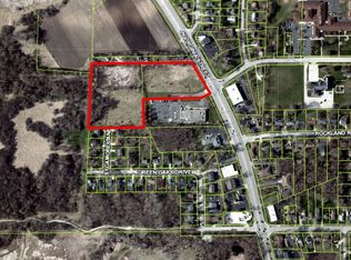 1 N Virginia St, Crystal Lake, IL 60014