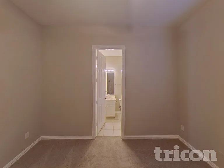 1980 Creekside Dr — Photo 10
