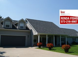 2045 Long Ln, Eldon, MO 65026