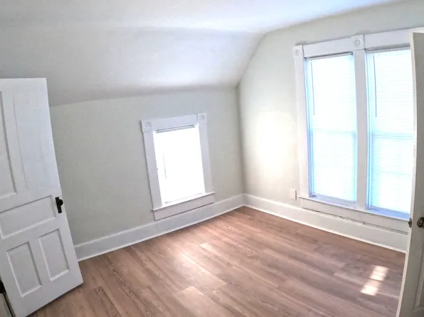 163 Long St, Ashville, OH 43103