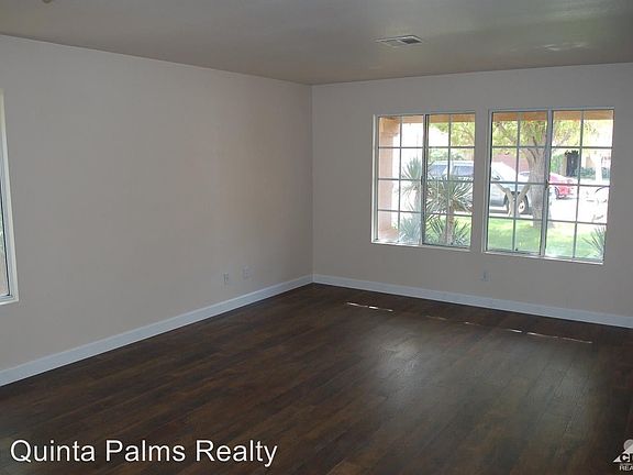4th image of 78290 Winter Cove Ct