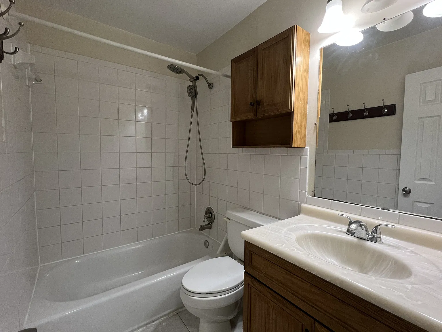 Ferrara Drive- 3726 - 1 — Photo 3