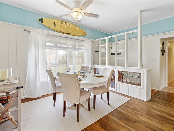 3rd image of 208 Marys Ln
