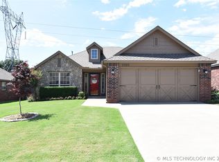 2325 W Quinton St, Broken Arrow, OK 74011