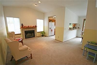 4th image of 26622 NE Miller St