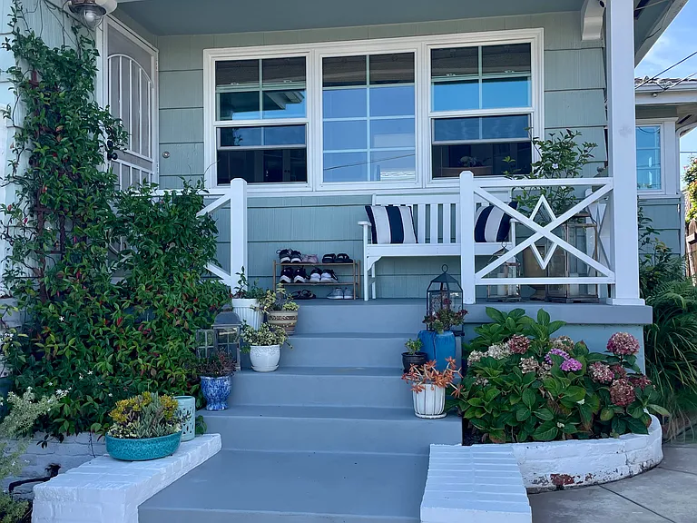 970 Tarento Dr — Photo 2