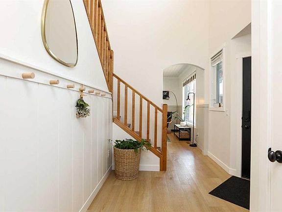 4th image of 2135 N 33rd Ave
