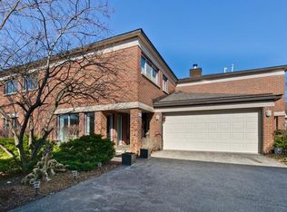 392 Milford Rd, Deerfield, IL 60015