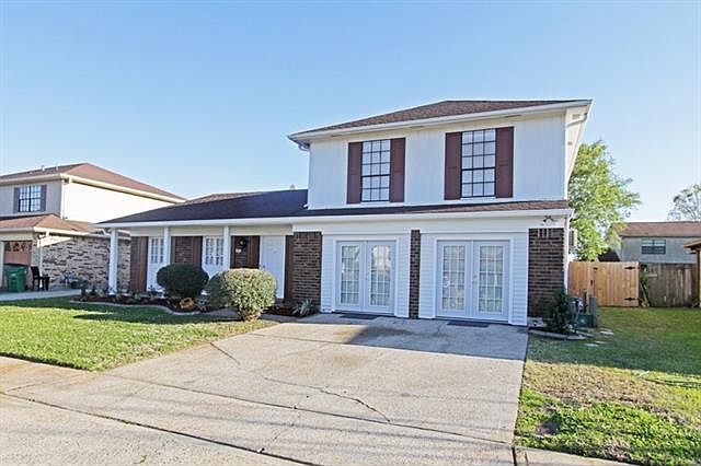 1st image of 2416 Park Ln