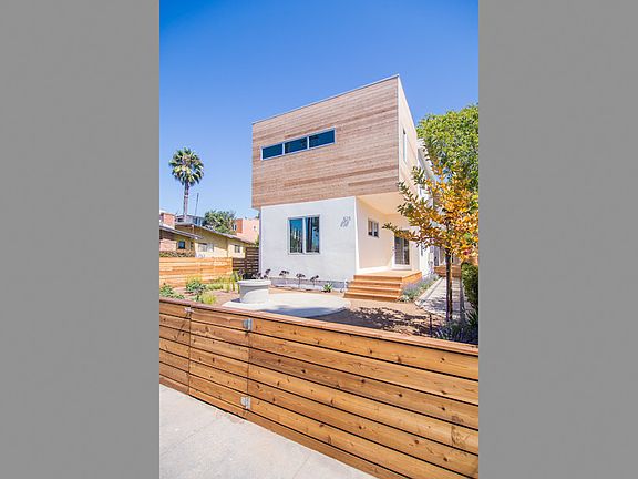 2nd image of 830 California Ave