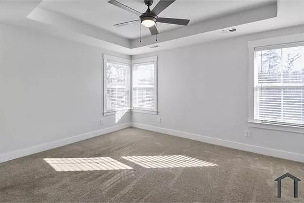 7772 Park Gate Dr — Photo 9