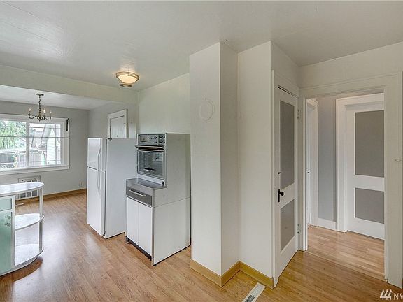 5th image of 418 Avenue H
