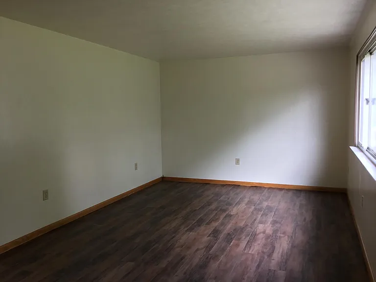 122 Reserve Rd — Photo 6