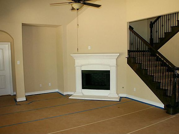 4th image of 1024 Cedar Forest Dr