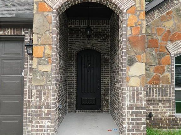 2nd image of 5312 Auburn St