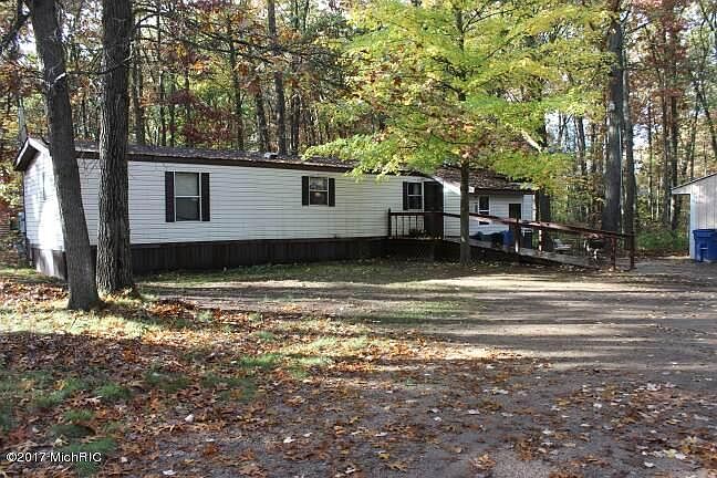 1st image of 23996 Hooker Dr