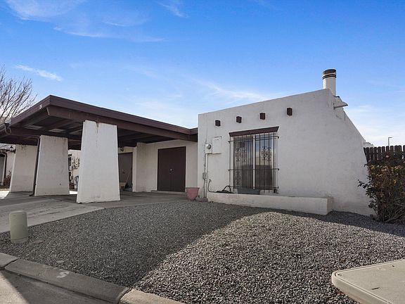 2nd image of 26 Calle Vadito NW