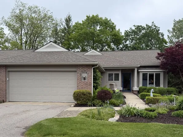 1910 Hidden Oak Ct SE, Kentwood, MI 49546