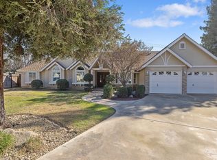 3105 W Orchard Ave, Visalia, CA