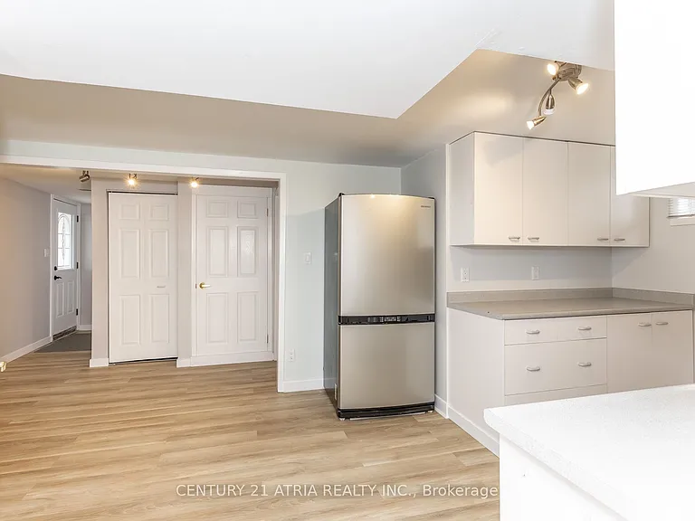 805 Batory Ave #BASEMENT — Photo 7