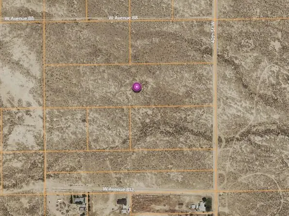 Vic Ave #B-10, Lancaster, CA 93535