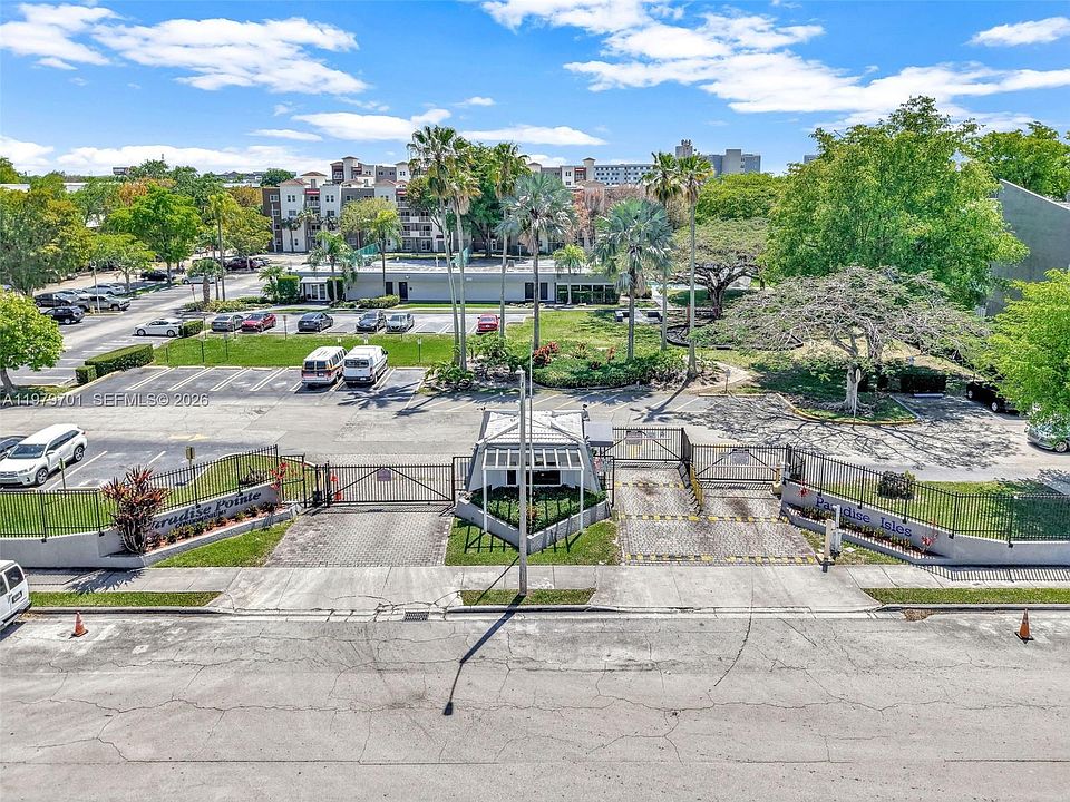 1st image of 11040 SW 196th St APT 203
