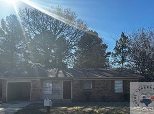 105 Peggy St, New Boston, TX 75570