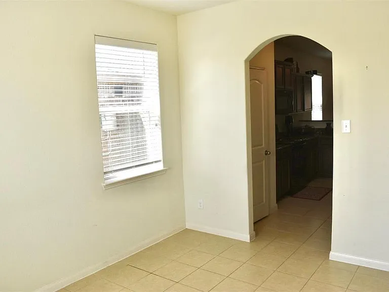 1223 Diamond Drape Dr — Photo 15
